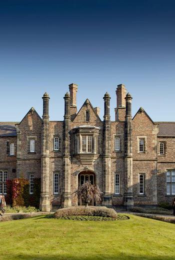 25 10 16 York St John Uni 0473 1165075151