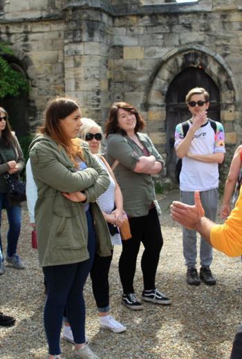 AX4 H0042 1645159164