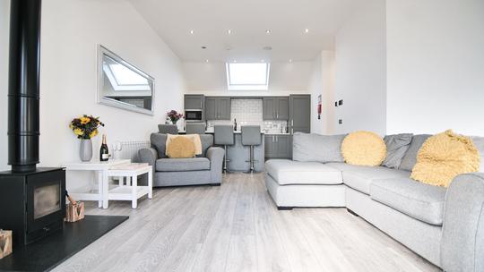 C25 E0 FC9 B340 4819 8 F4 F FAB083546 FB2