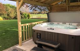 Clock Farm Hot Tub Photos 1683235626