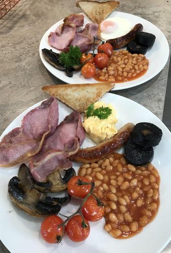 Full English 1542005458