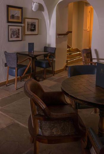 Judges cellar bar 1814058112