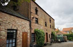 The Carrriagee House 2 2039989715